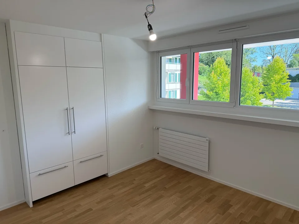 komplett sanierte 3 1/2 Zi. Wohnung im Grünen am Dorfbach