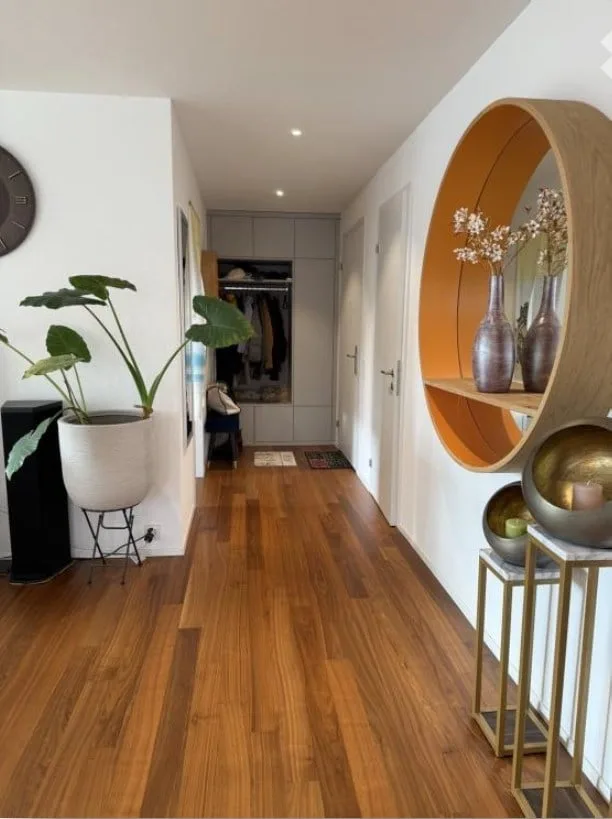 Exclusive bright 4.5-room apartment in a green area with quick connection to Zurich