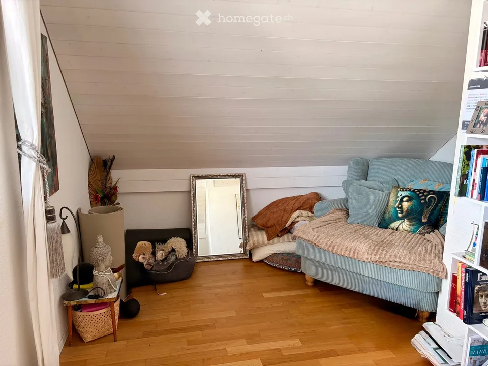 Beautiful Maisonette 4.5 rooms with balcony seeks tenant as soon as possible