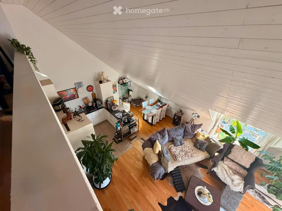 Beautiful Maisonette 4.5 rooms with balcony seeks tenant as soon as possible