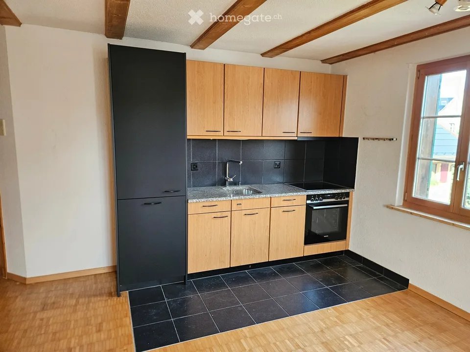 Charmant appartement de 3,5 pièces sous les toits à Volketswil