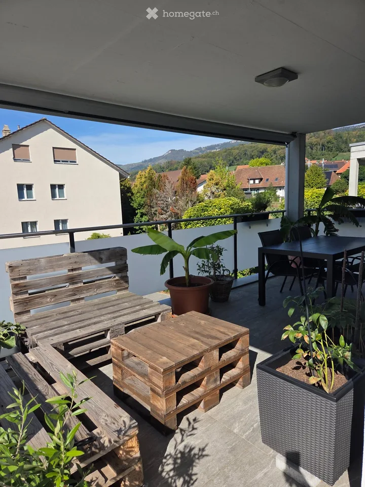 4½-Zimmer-Wohnung ab 1. Dezember. zu vermieten