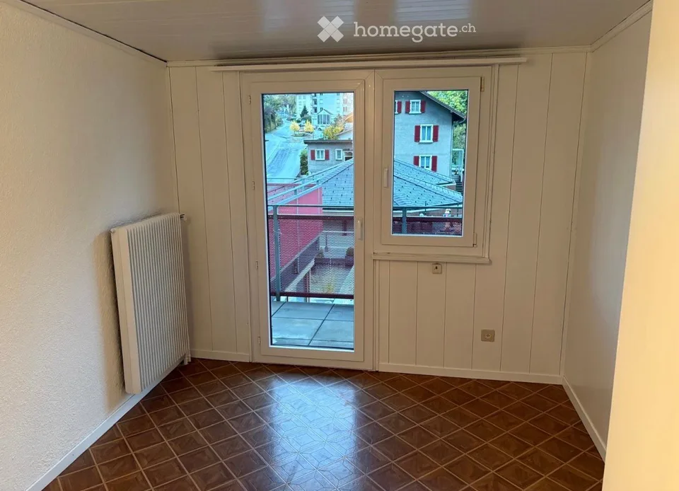 Charming 4.5-room apartment in Susten with large terrace and small balcony
