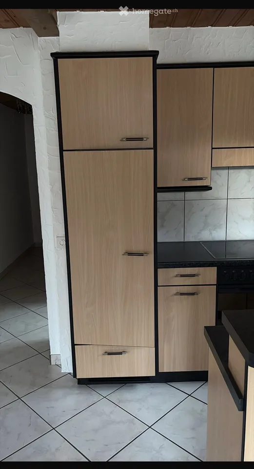 Charming 4.5-room apartment in Susten with large terrace and small balcony