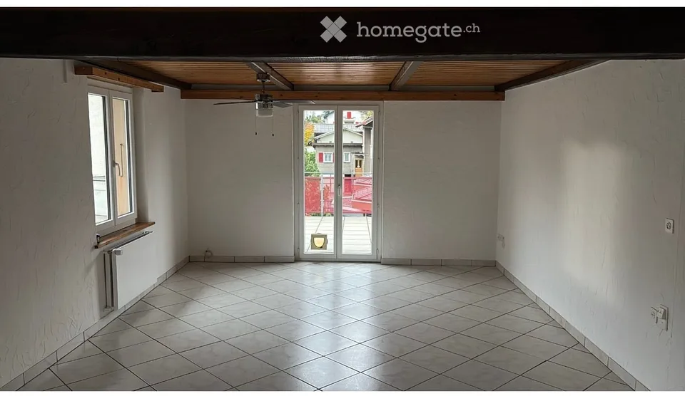 Charming 4.5-room apartment in Susten with large terrace and small balcony
