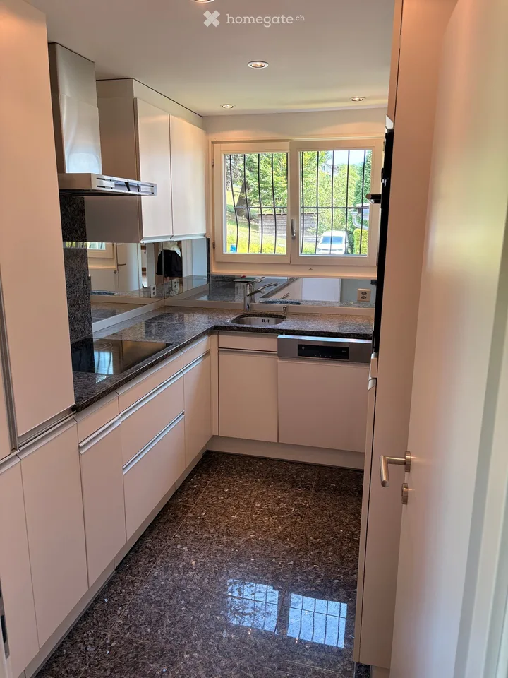 Charmantes 6.5-Zimmer-Einfamilienhaus an der Hauptstrasse in Niederteufen