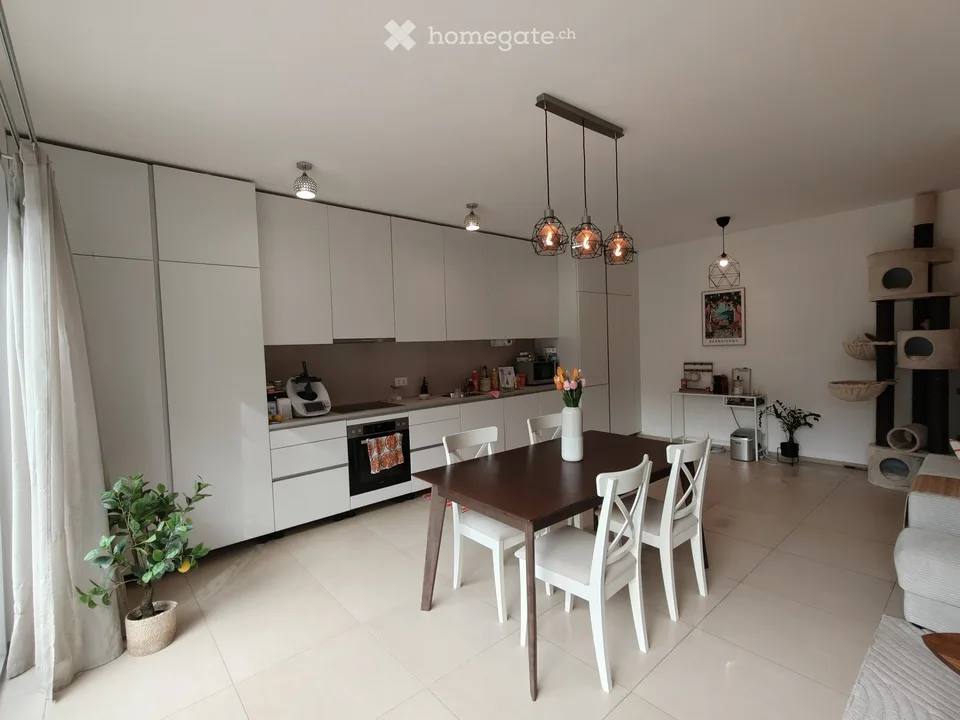 Spacious 4.5-room new apartment in Mollis, GL