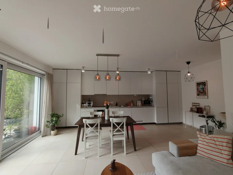 Spacious 4.5-room new apartment in Mollis, GL