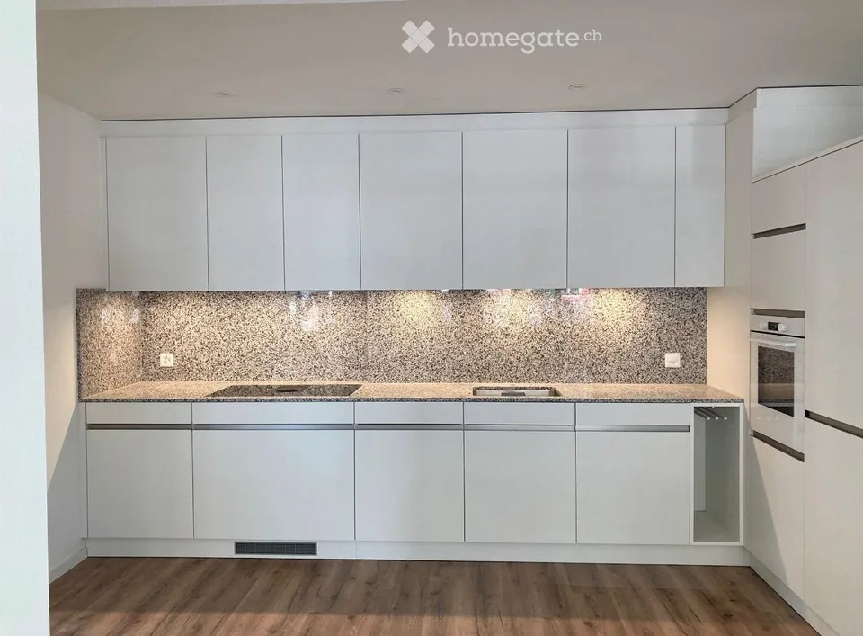Helle 3.5-Zimmer-Wohnung mit Balkon in Wädenswil – ruhige Lage mit bester Anbindung