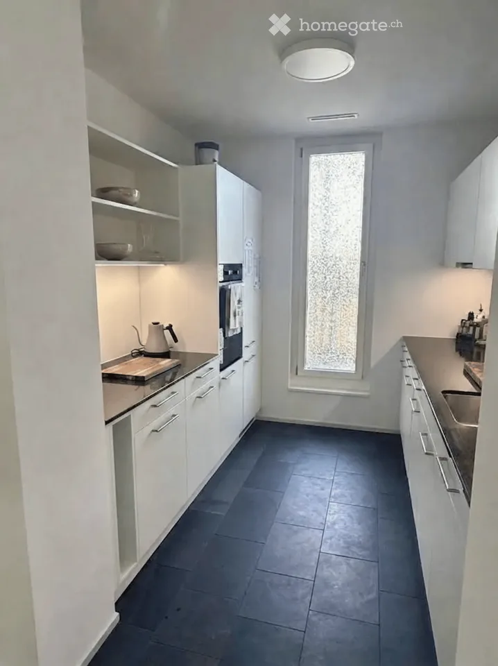 Moderne 4.5-Zimmer-Wohnung mit 2 Balkonen und 2 Badezimmer mitten in Reinach BL