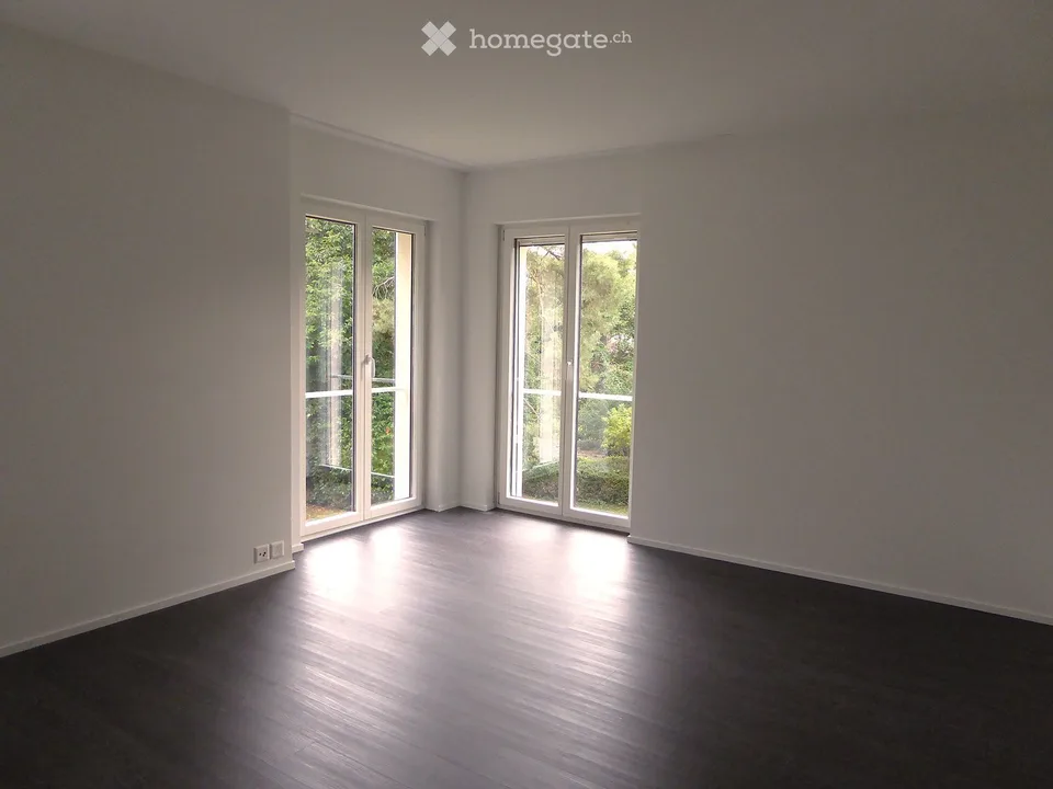 Einfamilienhaus mit mehreren Home-Office Räumen, Garten und privatem Seezugang in Küsnacht ZH
