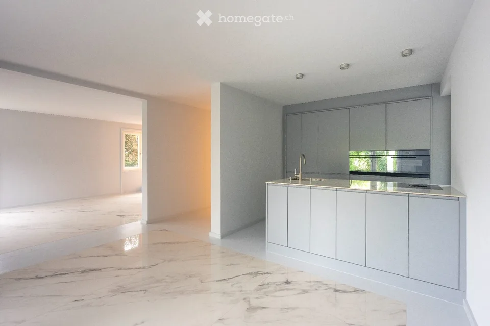 First rental after complete renovation – stylish living with house character, garage and garden in Chur