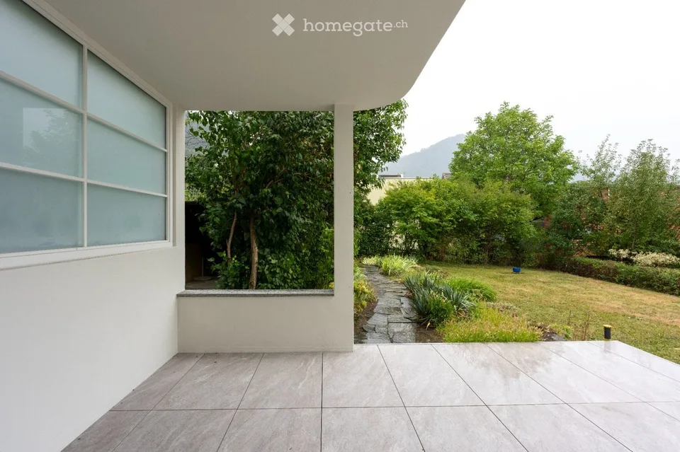 First rental after complete renovation – stylish living with house character, garage and garden in Chur