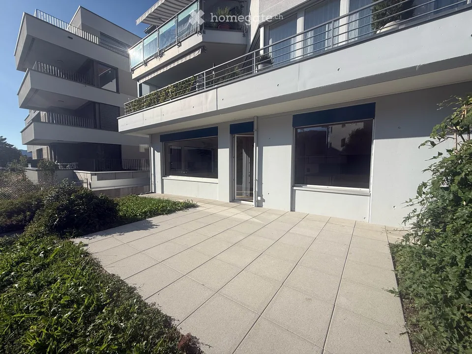 Newly Renovated 3.5-Room Garden Apartment in Oberägeri – Available Immediately
