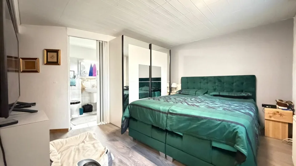 Freistehendes Einfamilienhaus mit grosser Aussichtsterrasse in Frenkendorf – Foto 9 von 16