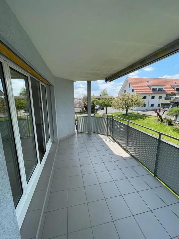 Charmant appartement 3.5 pièces à Ins avec balcon