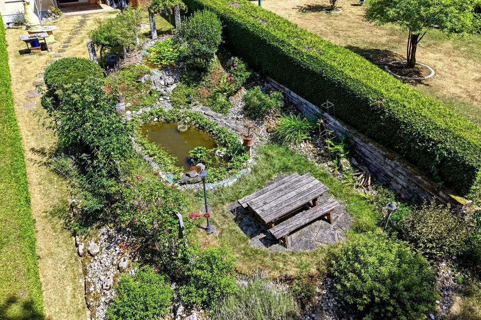 Maison charmante avec jardin de rêve – photo 4 sur 13