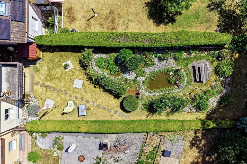 Maison charmante avec jardin de rêve – photo 5 sur 13