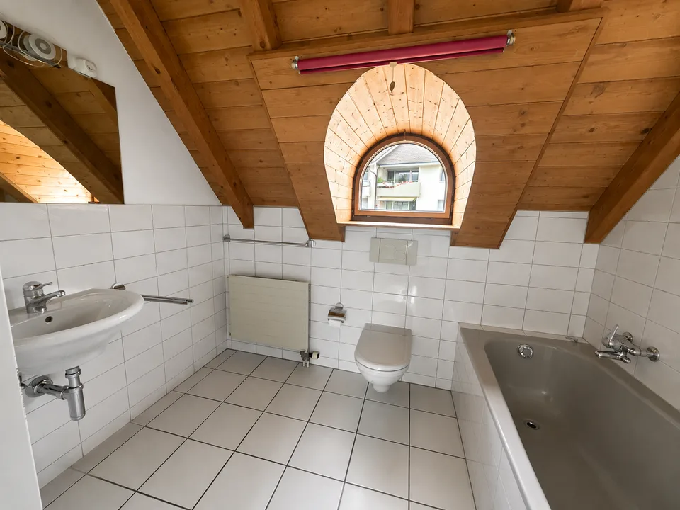 Charmant appartement maisonnette 4 pièces avec autorisation de balcon - situation centrale – photo 9 sur 13