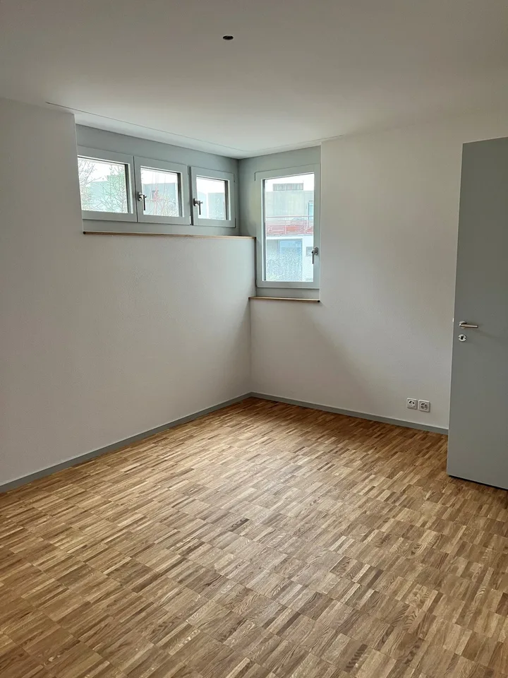 Wohnen im Grünen Moderne 3.5-Zimmerwohnung in Zürich-Witikon – Foto 6 von 8