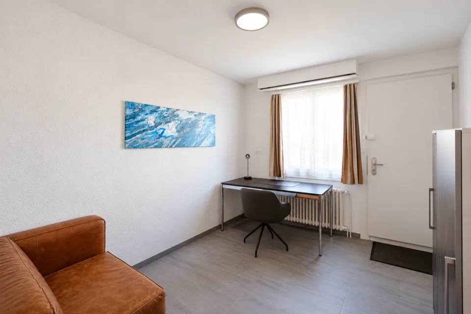 GROSSEN IMMOBILIEN - Freistehendes Ein- bis Zweifamilienhaus mit Pool in Ittigen – Foto 10 von 14