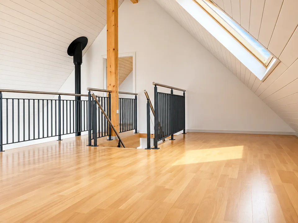 Charmante Duplex-Wohnung mit Dachterrasse in Nidau