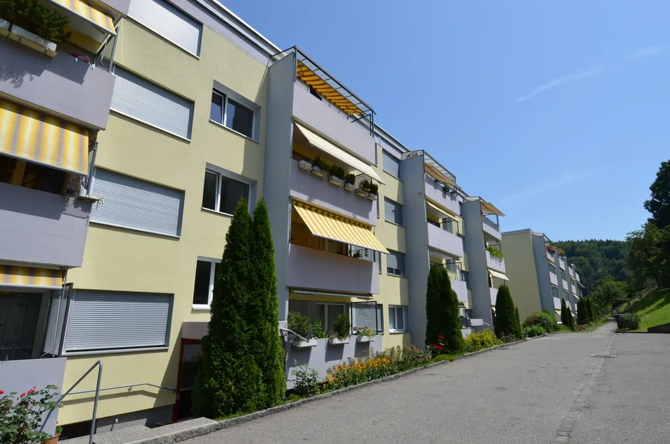 Appartamento luminoso 3.5 locali con balcone a Burgdorf
