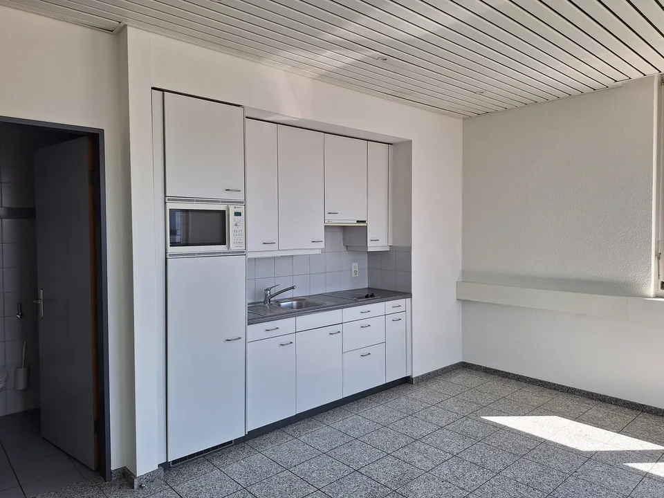 Office spaces, from 18m2 to 736 m2 - in a quiet location – photo 9 of 12