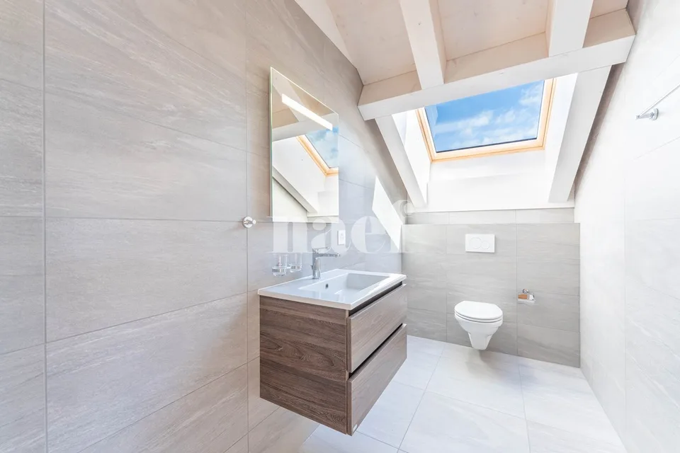 New 5.5-room duplex apartment with large terrace and balcony for sale in Prévonloup – photo 7 of 10
