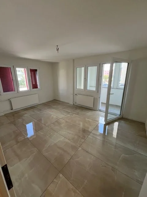 Attractive apartment with owner-occupier standard