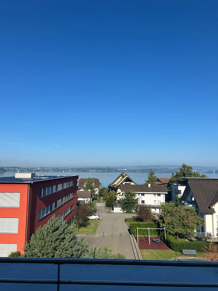 Wohnen auf höchstem Niveau exklusive 6-Zimmer-Attikawohnung in Ob...