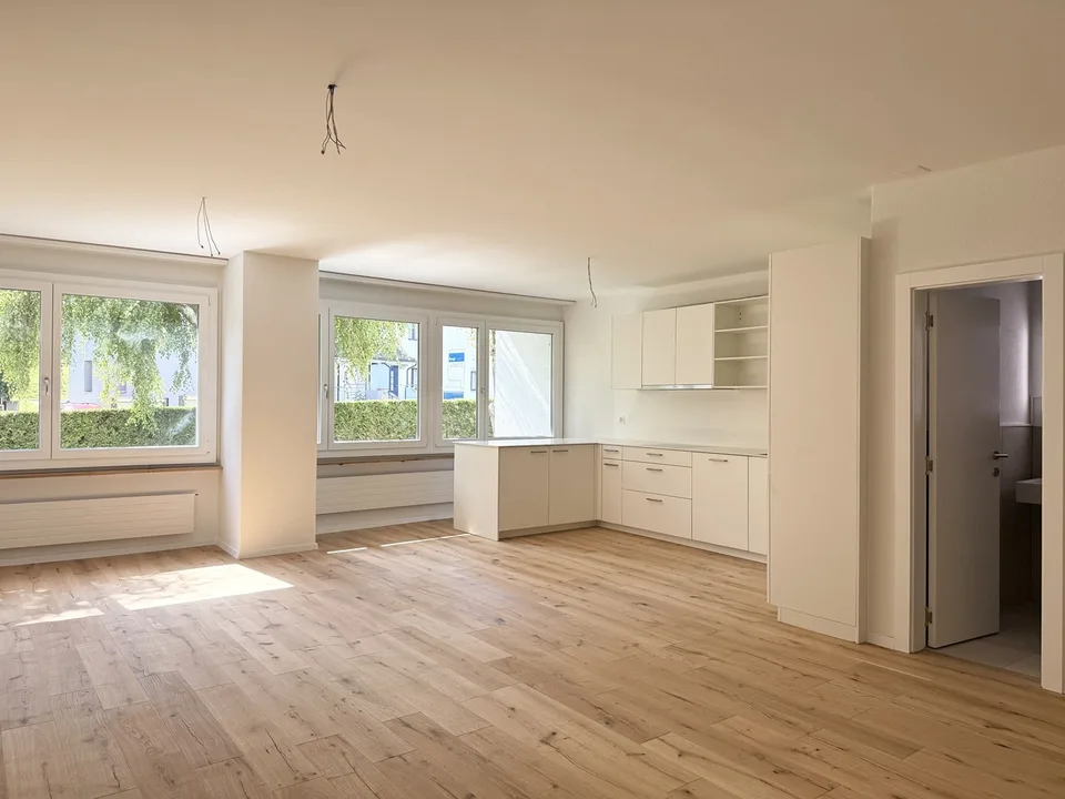 Frisch renoviert - neuwertige 4.5-Zimmer Erdgeschosswohnung in Horgen!