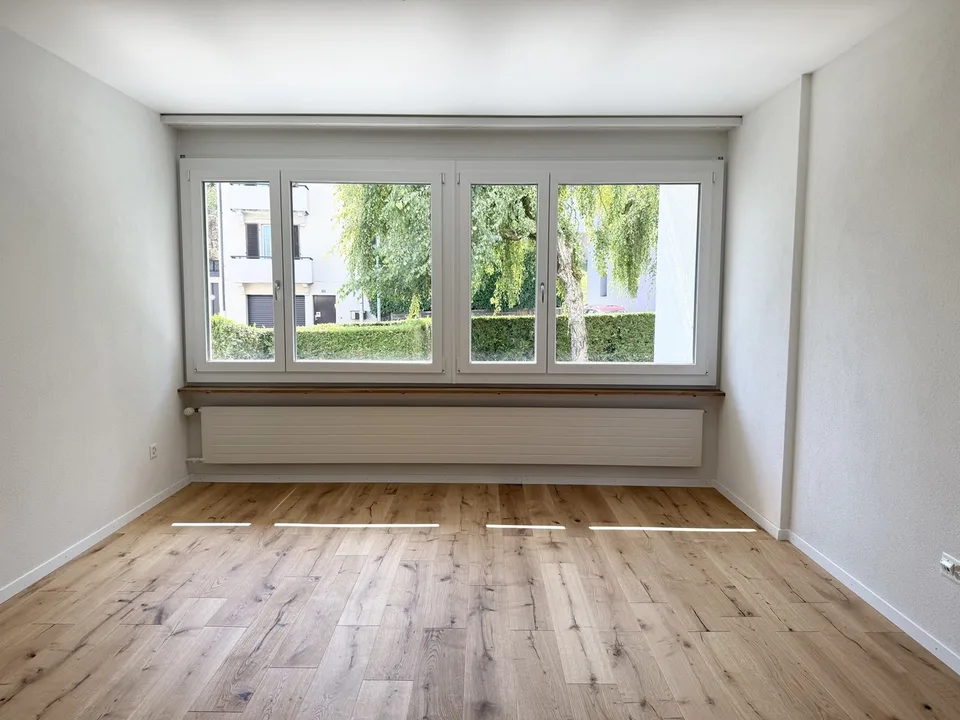 Frisch renoviert - neuwertige 4.5-Zimmer Erdgeschosswohnung in Horgen!