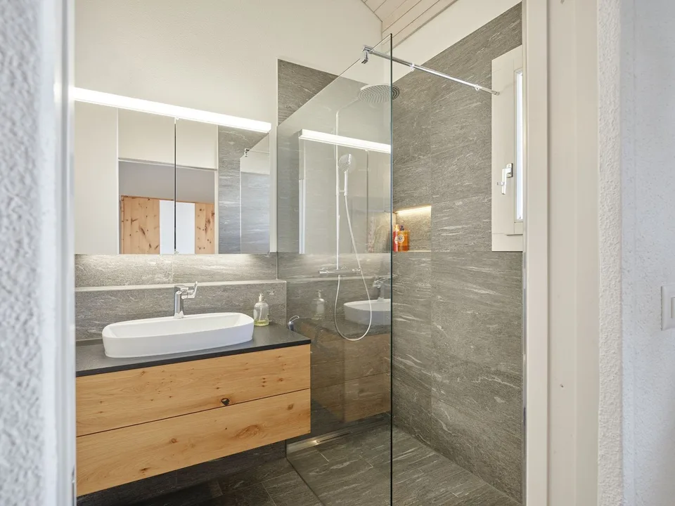Casa a schiera angolare ben curata – foto 8 di 15