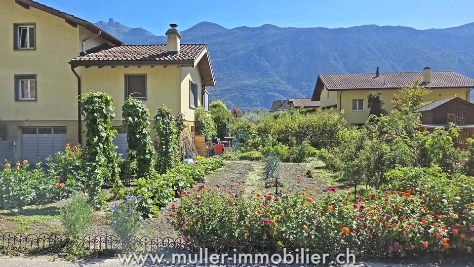 Grande proprietà con 2 appartamenti a Fully – foto 7 di 13