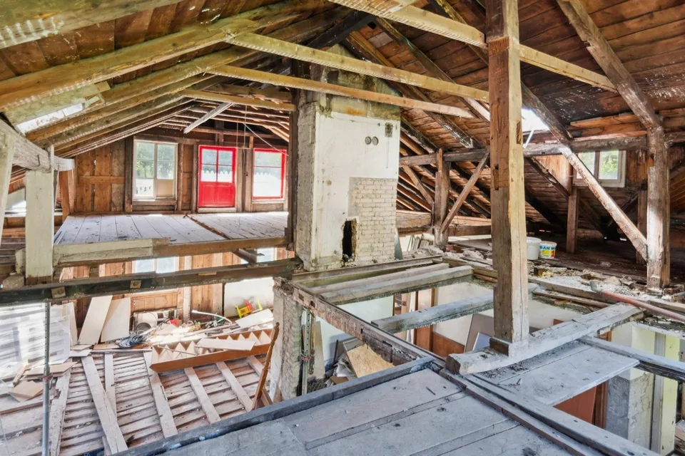 Gebäude mit großem Potenzial für Transformation in Le Locle – Foto 8 von 9