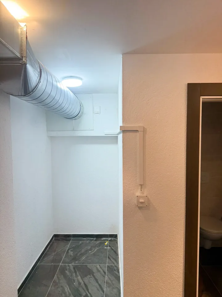 Locale commerciale in una via principale molto frequentata a Mümliswil – foto 10 di 11