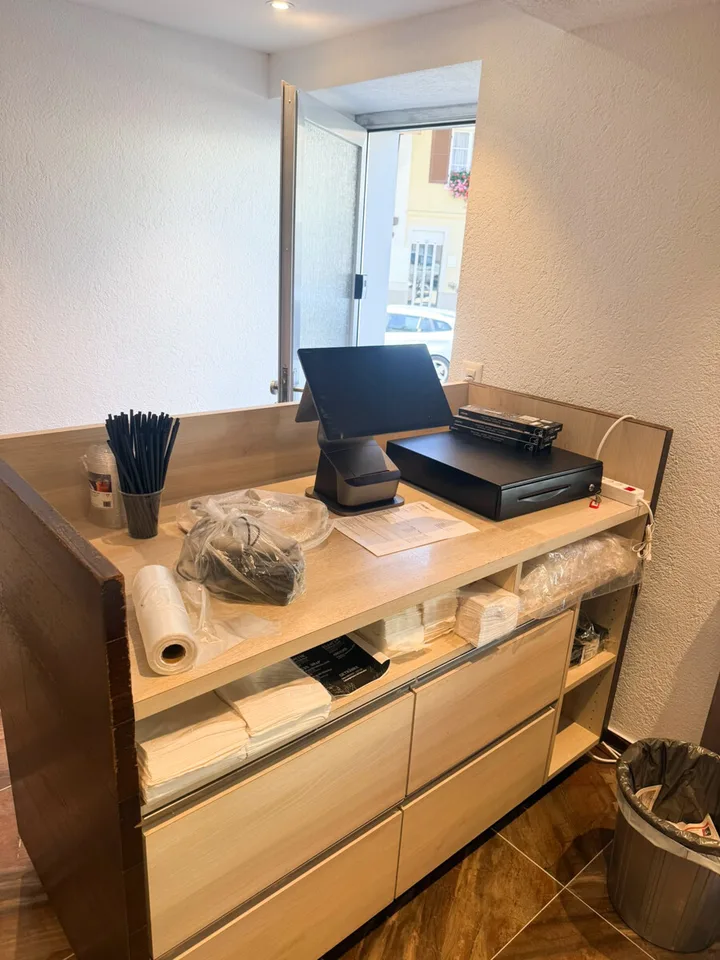 Locale commerciale in una via principale molto frequentata a Mümliswil – foto 4 di 11