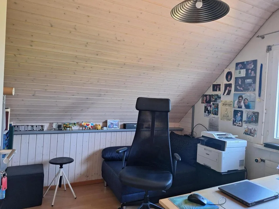 Charmantes Einfamilienhaus mit Garten an sonniger Wohn-/Aussichtslage