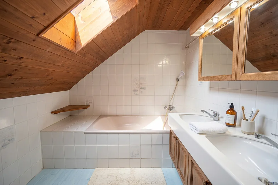 Casa Familiare Spaziosa - una Proprietà con Grande Potenziale di Ristrutturazione – foto 5 di 12