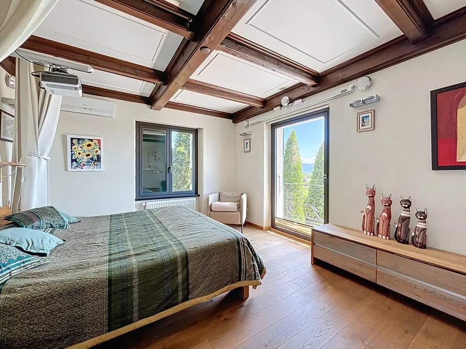 Charming property with panoramic views in Allaman – photo 22 of 26