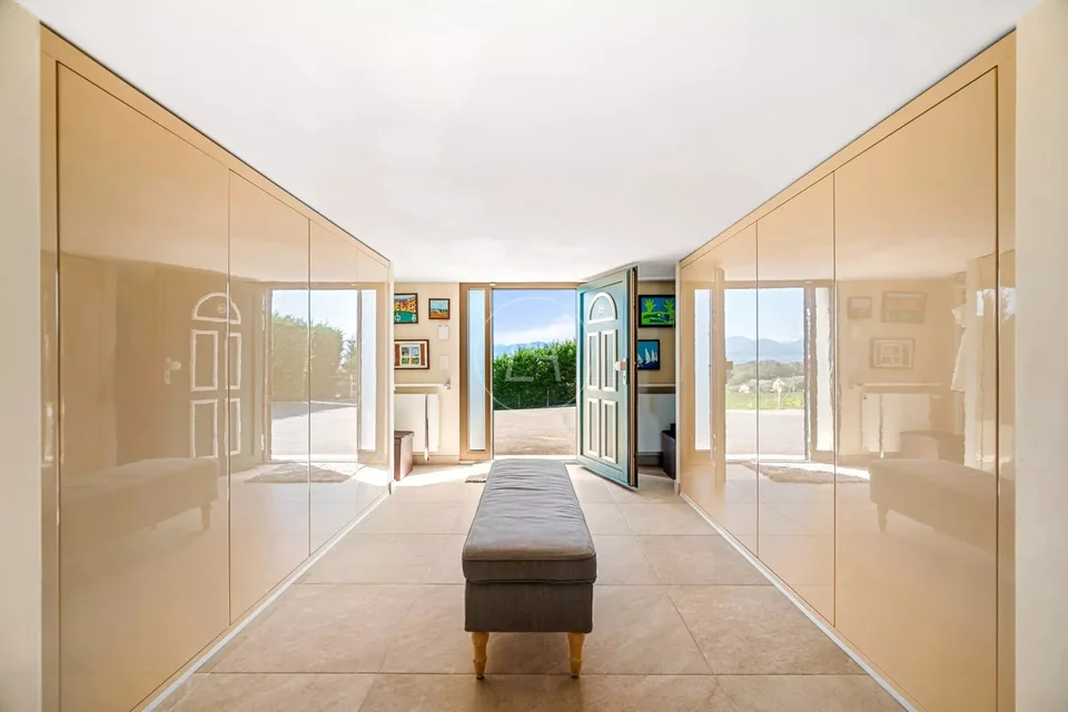 Charming property with panoramic views in Allaman – photo 6 of 26