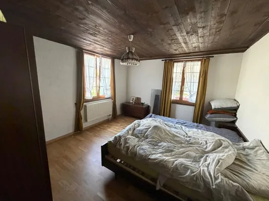Großes Haus mit 2 Wohnungen, mit zusätzlichem Potenzial zur Wertsteigerung – Foto 13 von 19