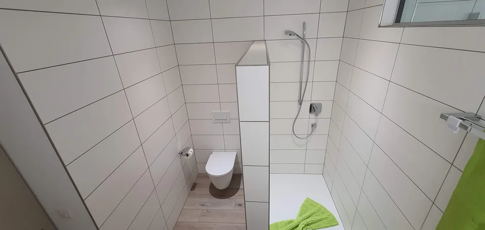 Grosszügige 5.5-Zimmer-Wohnung mit 178 m2, Garage und E-Ladestation