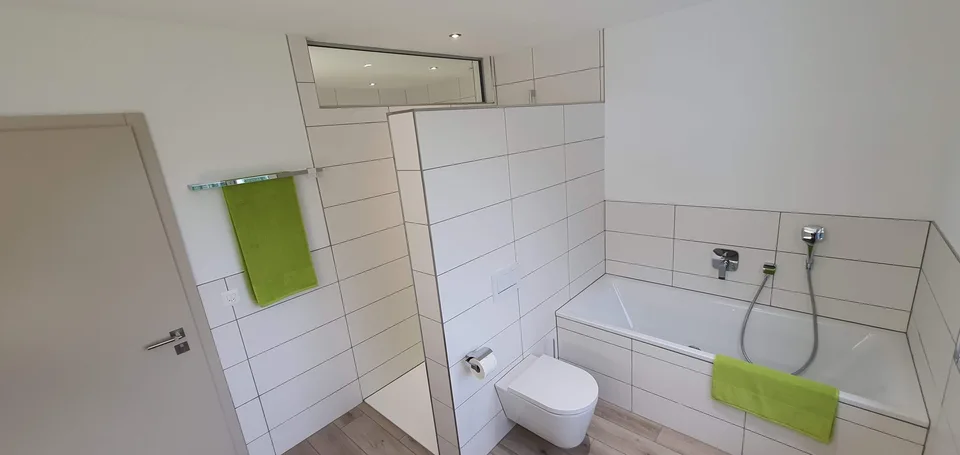 Grosszügige 5.5-Zimmer-Wohnung mit 178 m2, Garage und E-Ladestation
