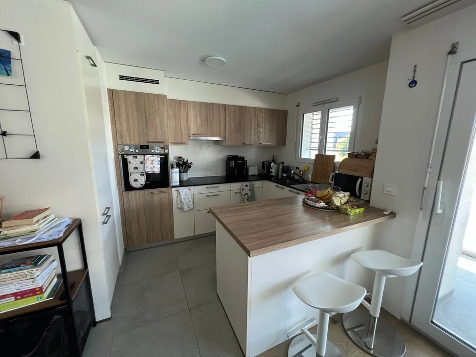 Incantevole appartamento in attico di 3 locali a Nyon – foto 2 di 9