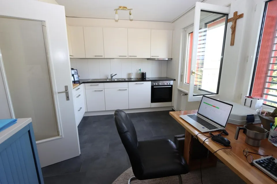 EXKLUSIVE 2.5 ZIMMERWOHNUNG IN ZOFINGEN