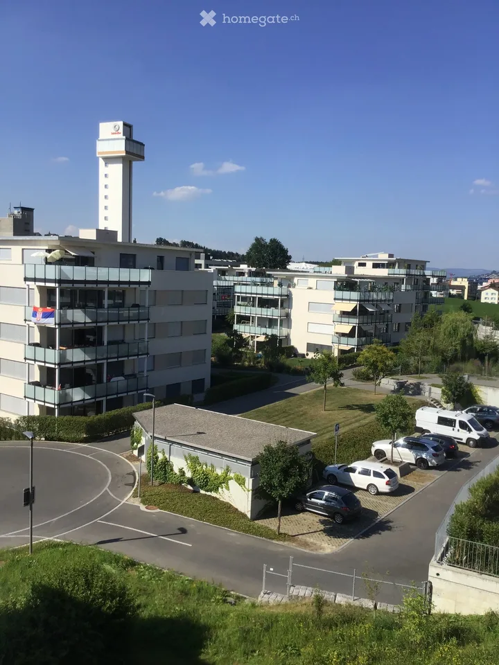 Ruhig, sonnig und ÖV freundlich