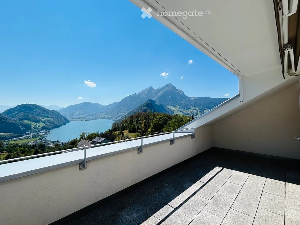 Résidence secondaire ou siège d'entreprise discret dans un emplacement exclusif sur Bürgenstock avec vue sur le lac et les montagnes
