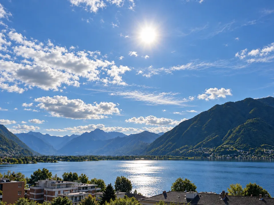 Attiques exclusifs de nouvelle construction avec grande terrasse et vue sur le lac